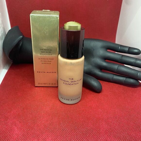 Kevyn Aucoin Limited Edition Sensual Skin Fluid Foundation (SF09) - Picture 1 of 9